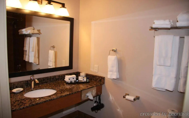 Best Western Plus Chateau Inn Sylvan Lake