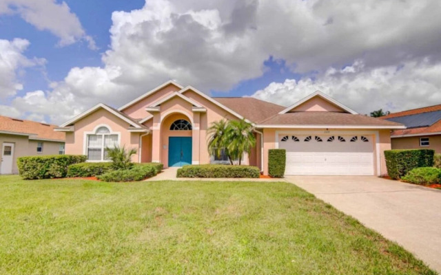 Dreamy Poolside Getaway