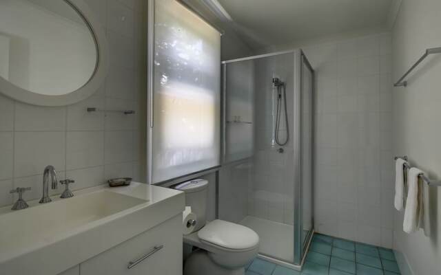 Surfs Up - Fresh and modern East Beach home