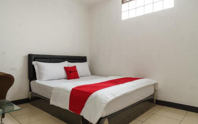 RedDoorz @ Cibogo Puncak Bogor 2