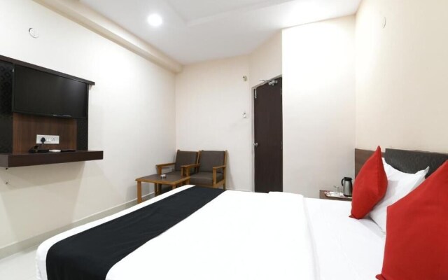 Hotel Dwaraka Inn