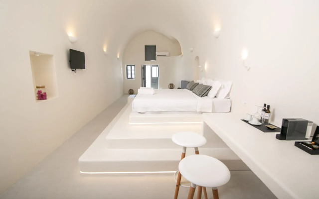 Cilon Suites Santorini