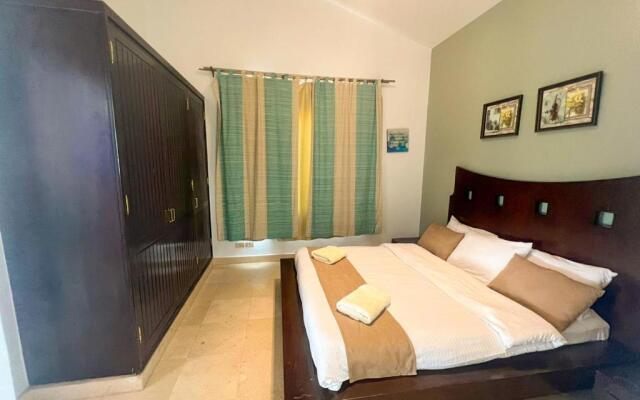Luxury 4 bedroom villa with a heated pool