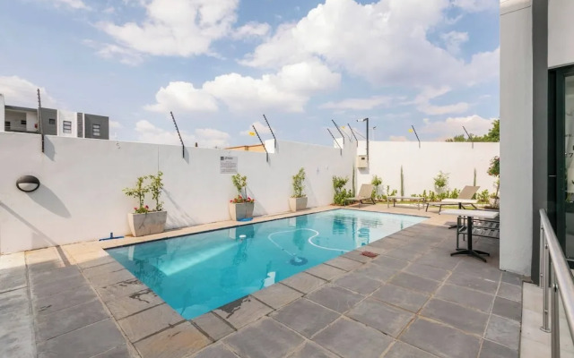 Humble Abode - 93 On New - Midrand