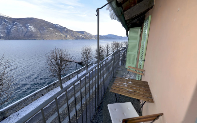 Casa la Finestra sul Lago - WelcHome