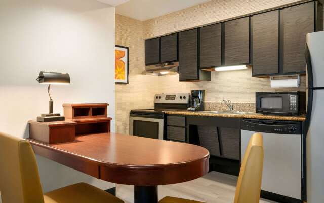 Hawthorn Suites by Wyndham Tinton Falls