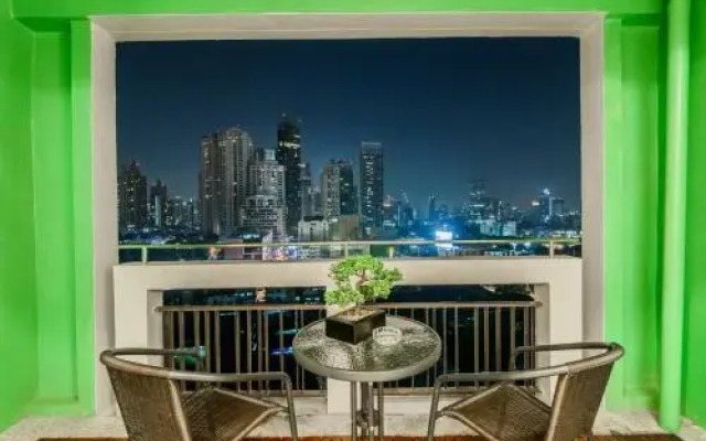 Roomromo Residence by Rompo