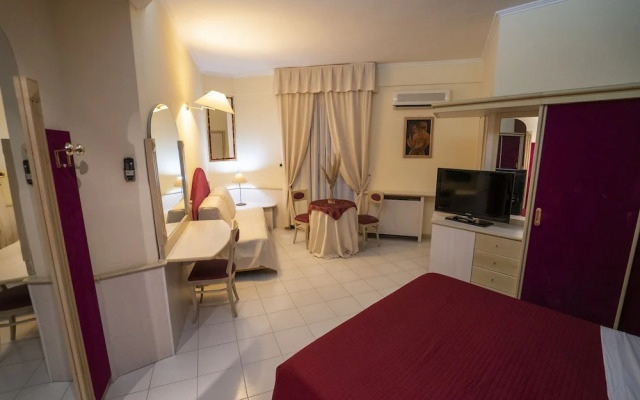 Kristall Palace Hotel