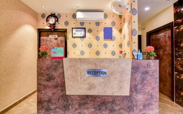 Hotel Frontier Royal