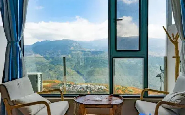 Kunming Luoxiaju Homestay (Luoxia Valley Scenic Area)