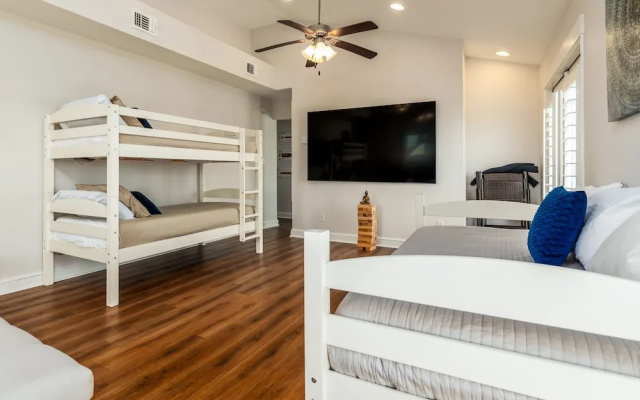 Dreamcatcher - 2814 Bienville 4 Bedroom Home by RedAwning