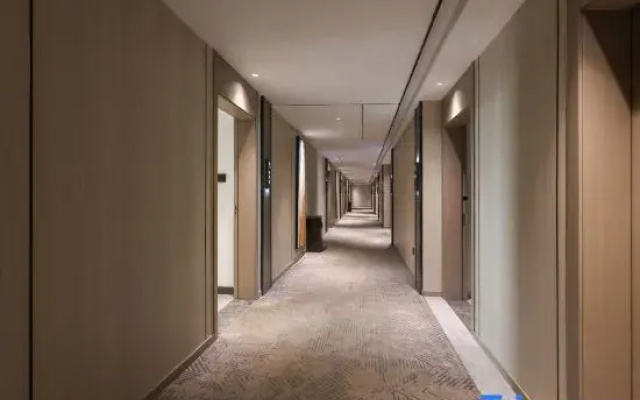 Xinyaxuan Hotel (Yudong High-speed Railway Station)