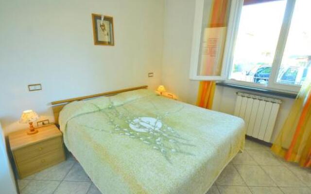 Luxurious Holiday Home in Montignoso with Garden