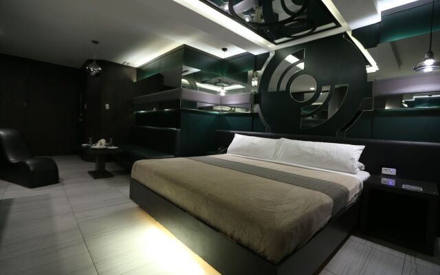 Victoria Court Canley - Pasig