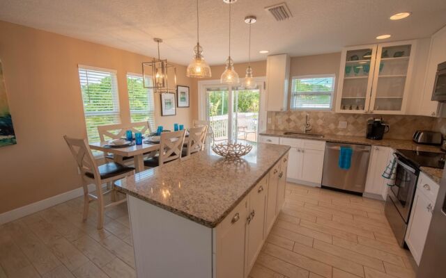 Lobster Key Apartment 3