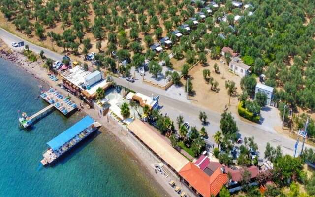 Gulet Tiny House Hotel