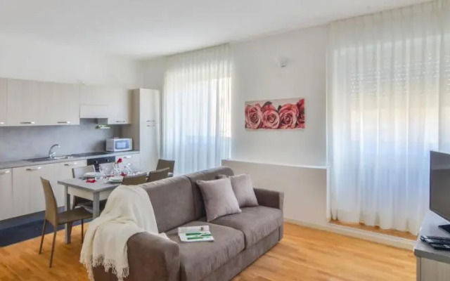 Palazzo Farini Halldis Apartments