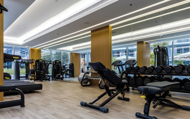 Waves - Luxury Meets Comfort Modern 1