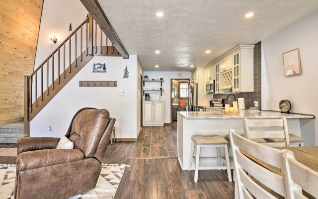 Tobyhanna Cabin w/ Deck, Community Pool & Golf!