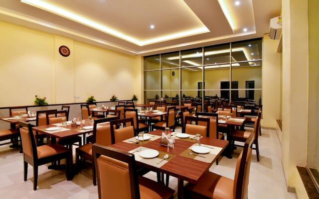 Hotel Sadhana Executive
