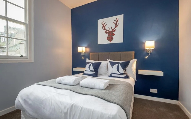 Market Street Apartment Sleeps 6