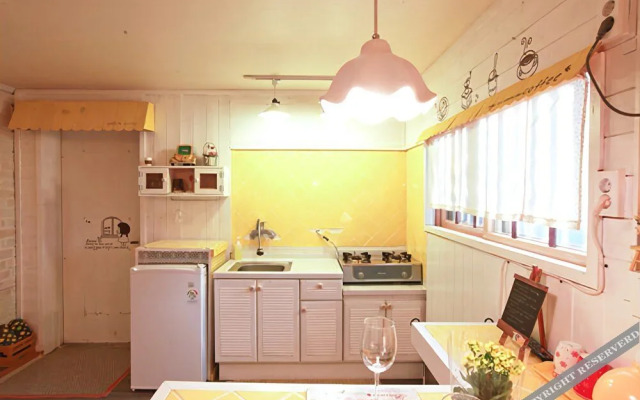 Chuncheon Green Snail Pension