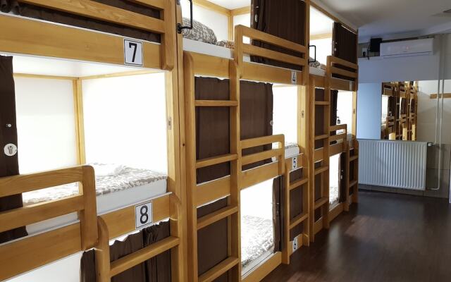 Hostel Railway