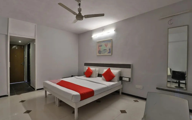 OYO 27796 Hotel Jubilee