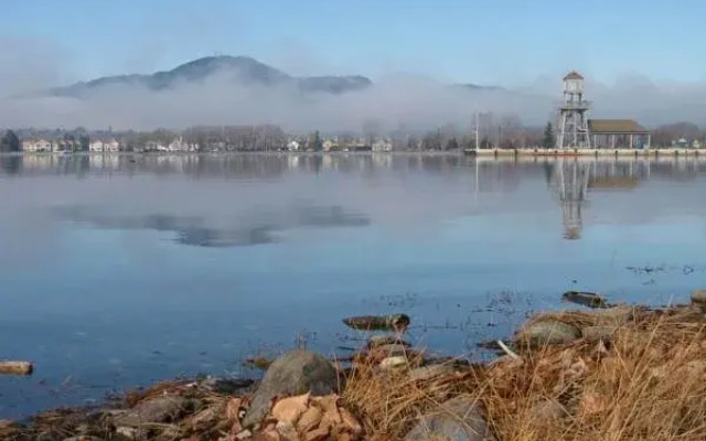 Auberge Du Grand Lac