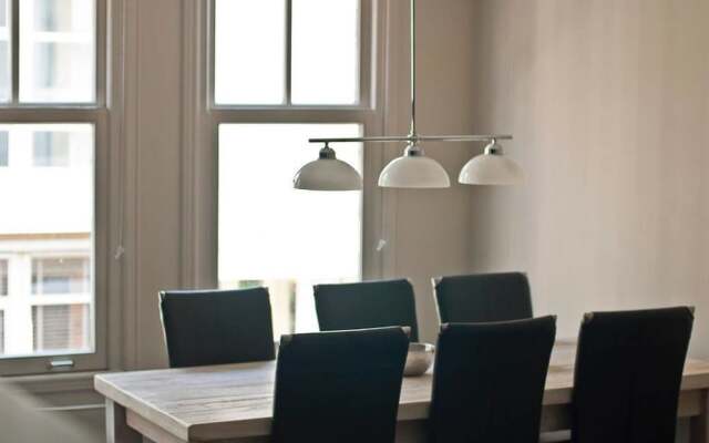 Luxury Keizersgracht Group House