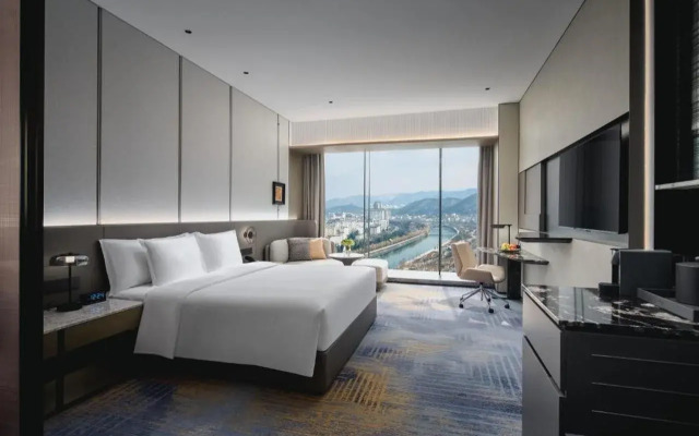 Crowne Plaza Shangluo