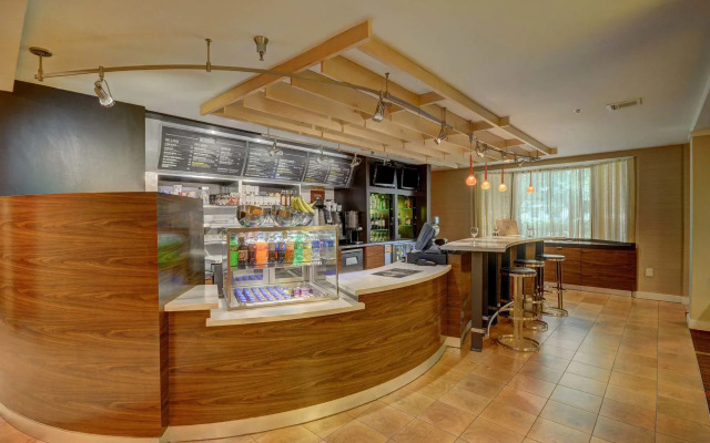 Courtyard by Marriott Lafayette Airport