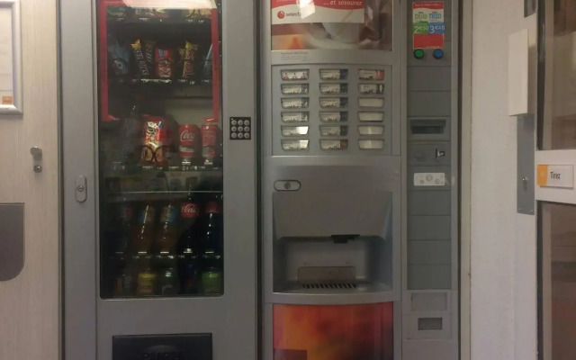 Première Classe La Ville-Du-Bois