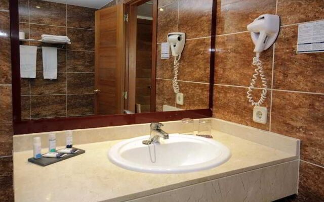 Hotel Marina Corfu