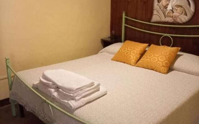 The Little House of Vacone Italy