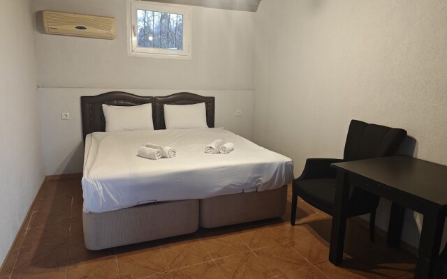 Efes Hidden Garden Resort Otel