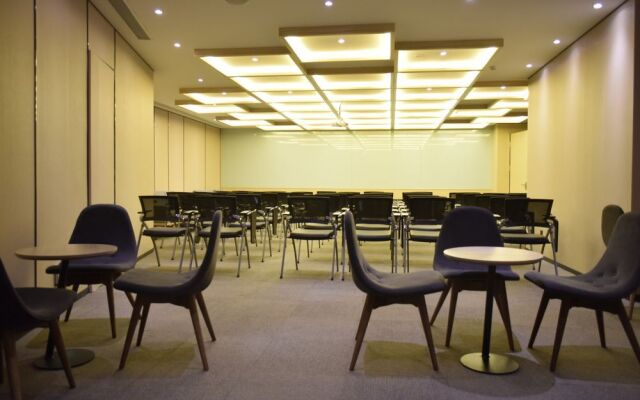 Olympic Sailing Center Atour Hotel