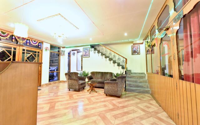 OYO 12740 Hotel Amandeep