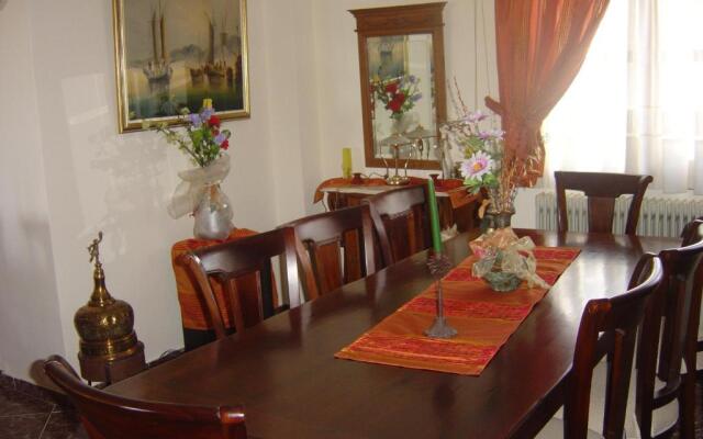 Porto Lourbas Hotel