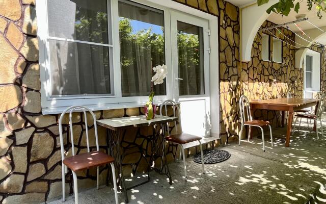 Апартаменты на Крымской ГОСТИ-24