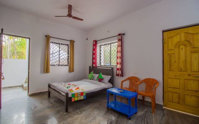 OYO 12987 Home Spacious Studio Mandrem Beach