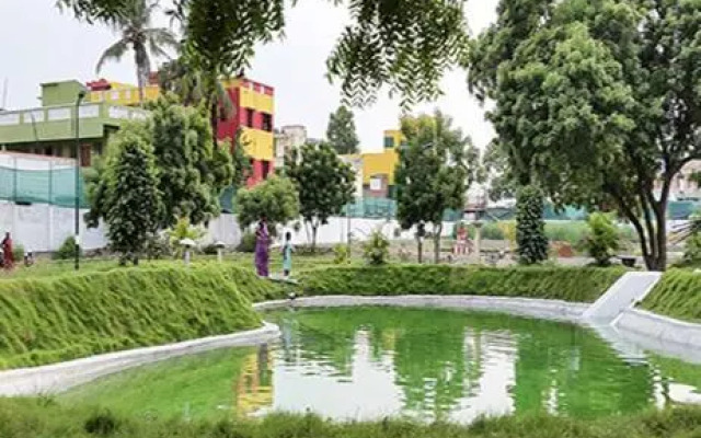 Sarojini Gardens