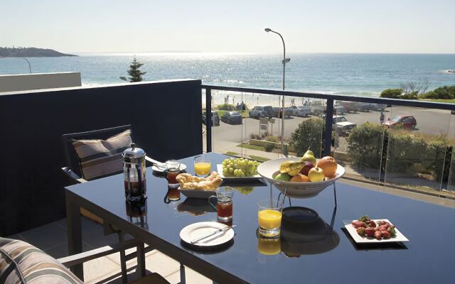 Mollymook Beachfront Executive Apartment