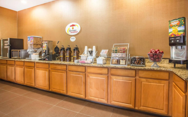 Spark by Hilton Daleville Roanoke North