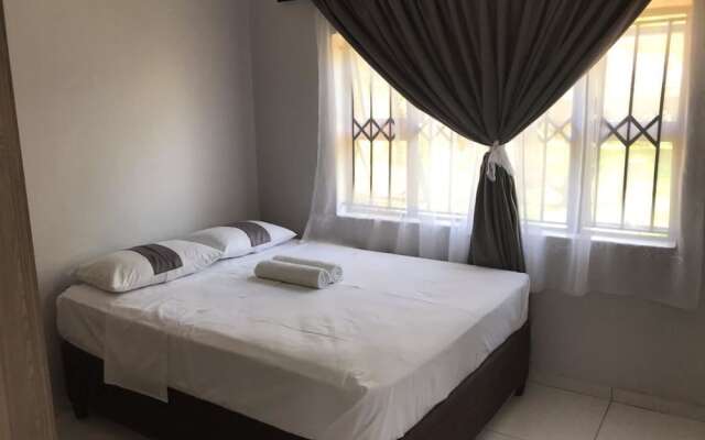KhayaLethu Holiday Home