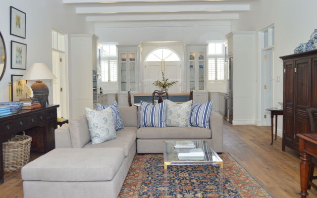 Lily Pond House at Le Lude