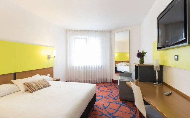 Отель Ibis Styles Frankfurt City
