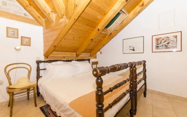 Apartments and Room Lucijo
