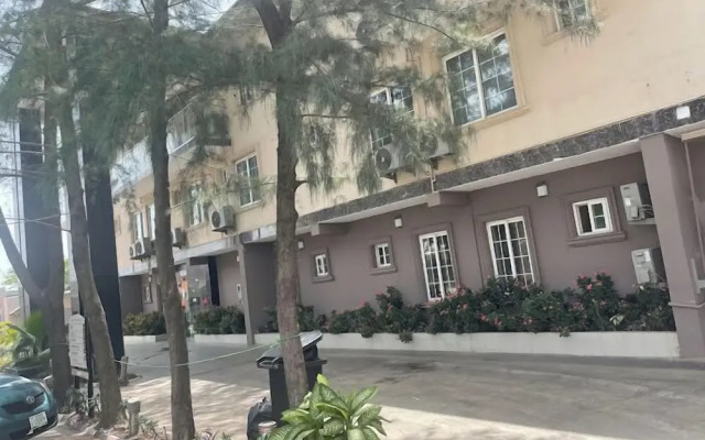 Carlton Gate Hotel