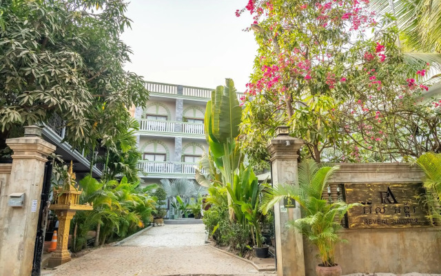 Reveal Angkor Hotel